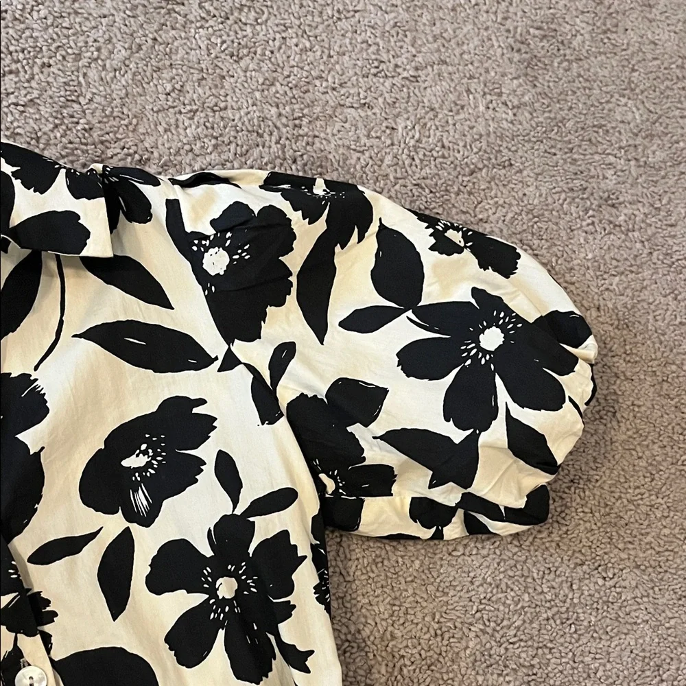 Jessica Simpson Black and Cream Floral Button-Front Tie-Waist Dress - Picture 4 of 7